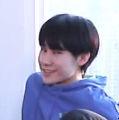 张真源瓜田李吃瓜,张真源与瓜田李吃的趣味故事