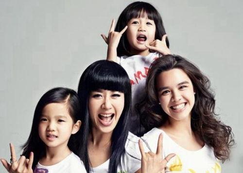 女明星小老公,女明星的浪漫爱情故事