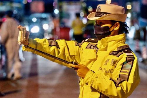 逆行者网红,网红视角下的抗疫英雄