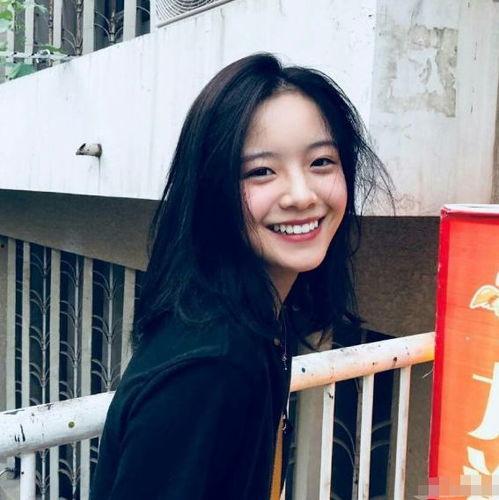 夏小姐她成了网红po,从平凡生活到网红之路的华丽蜕变