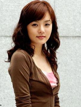 韩国明星柔美,优雅魅力，闪耀星途