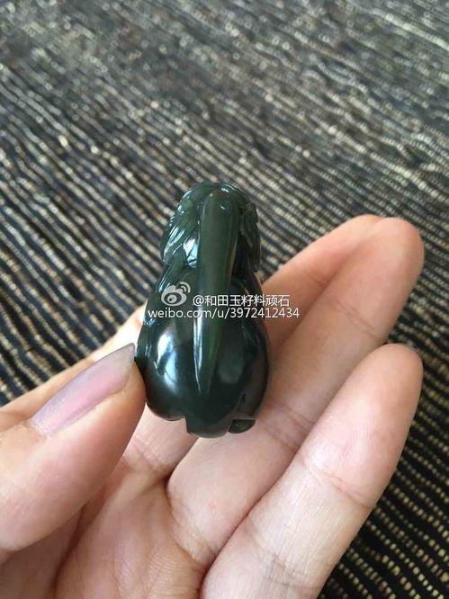 黑青籽料怎么看肉质细腻,黑青籽料肉质细腻的鉴定与成因解析